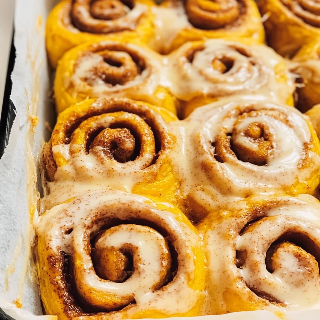 Pumpkin Cinnamon Rolls